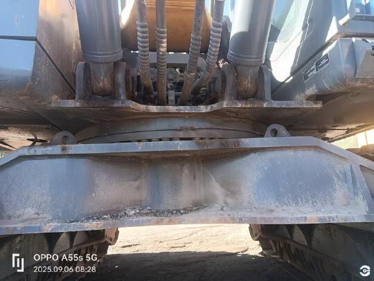 徐工XE700D履帶式挖掘機