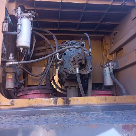 徐工XE700D履带式挖掘机