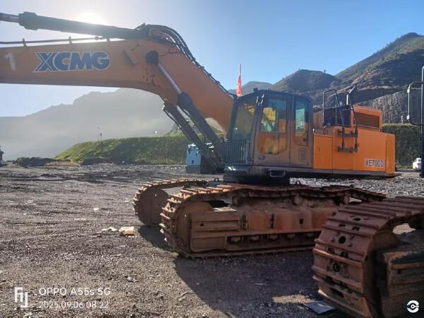 徐工XE700D履帶式挖掘機