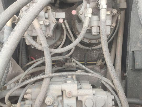 徐工XE700D履帶式挖掘機