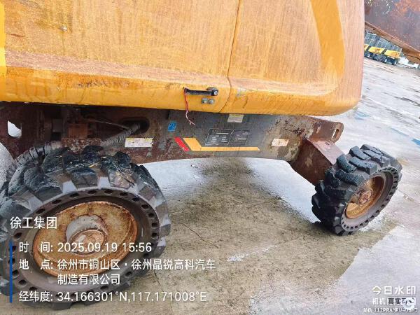 徐工GTBZ22S直臂式高空作業(yè)平臺(tái)