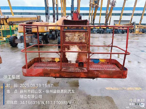 徐工GTBZ22S直臂式高空作業(yè)平臺(tái)