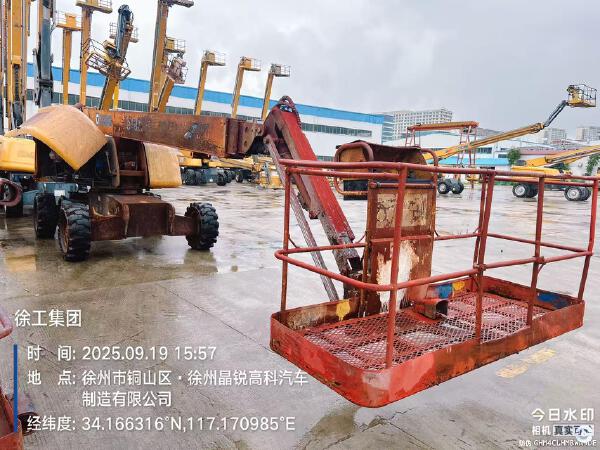 徐工GTBZ22S直臂式高空作業(yè)平臺(tái)