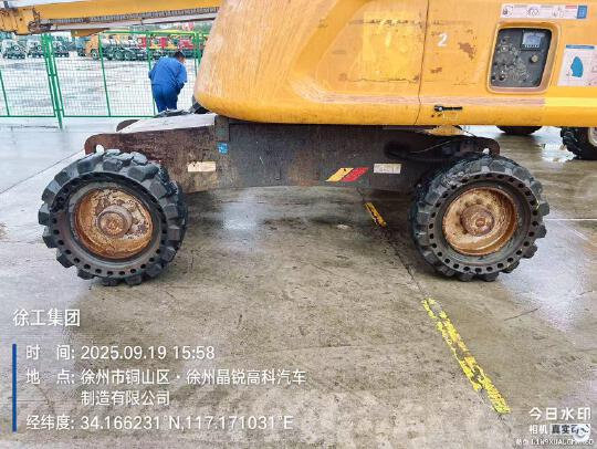 徐工GTBZ22S直臂式高空作業(yè)平臺(tái)