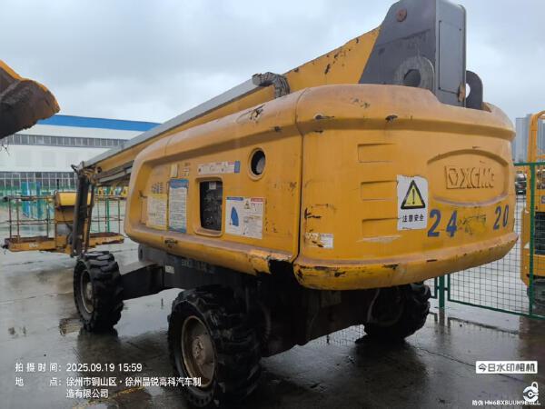 徐工GTBZ22S直臂式高空作业平台