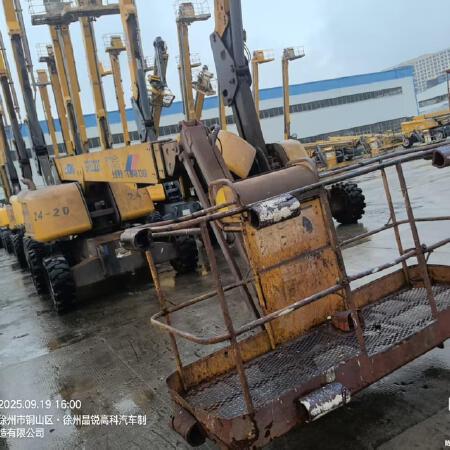 徐工GTBZ22S直臂式高空作业平台