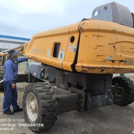 徐工GTBZ32S直臂式高空作业车