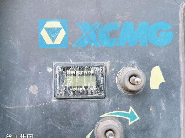 徐工GTBZ32S直臂式高空作業(yè)車