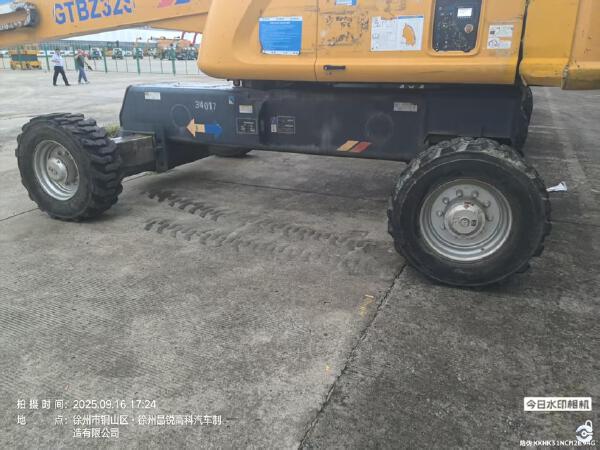 徐工GTBZ32S直臂式高空作業(yè)車(chē)