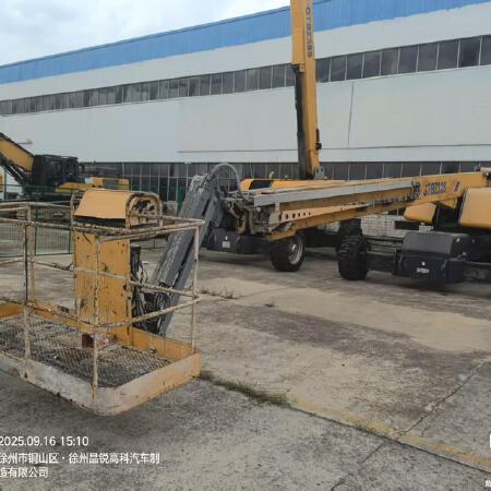 徐工GTBZ32S直臂式高空作业车