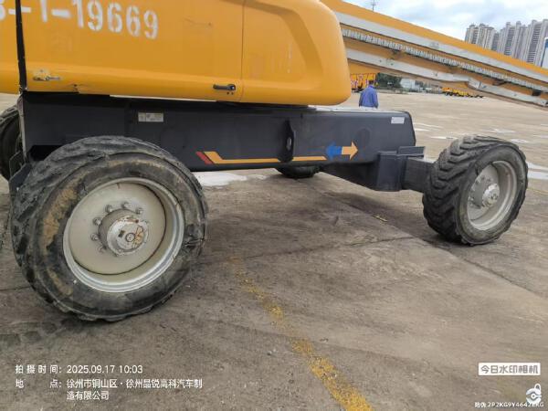 徐工GTBZ38S直臂式高空作業(yè)車(chē)