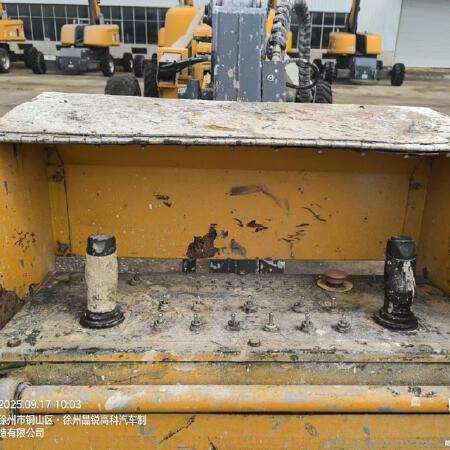 徐工GTBZ38S直臂式高空作业车