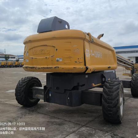 徐工GTBZ38S直臂式高空作业车