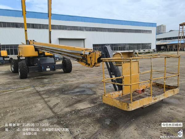 徐工GTBZ38S直臂式高空作業車