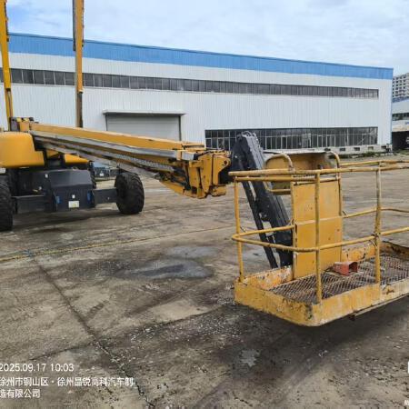 徐工GTBZ38S直臂式高空作业车