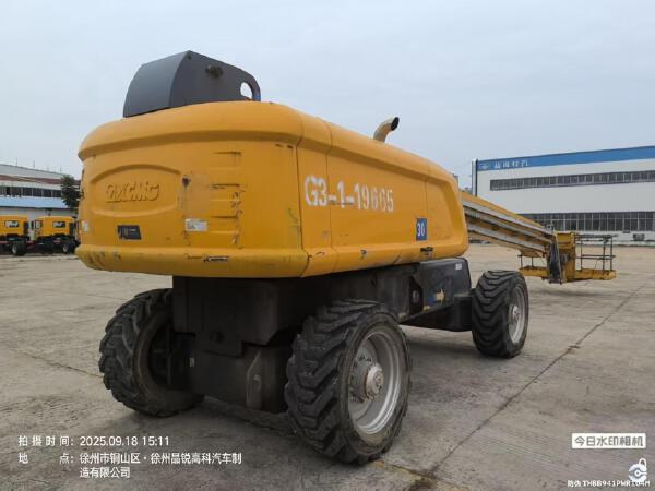 徐工GTBZ38S直臂式高空作業(yè)車