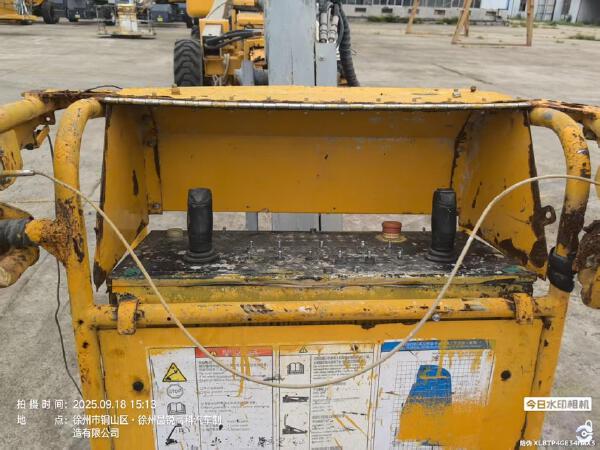 徐工GTBZ38S直臂式高空作業車