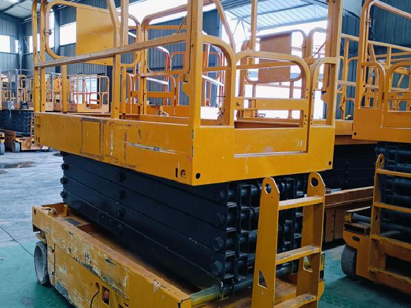 徐工GTJZ1412剪叉式高空作業(yè)平臺