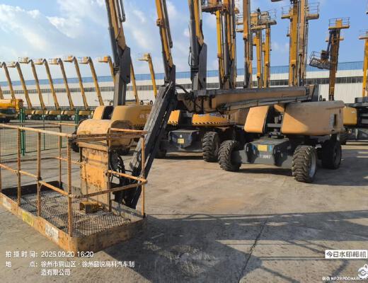 徐工GTBZ22S直臂式高空作业平台