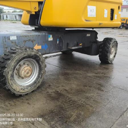 徐工GTBZ32S直臂式高空作业车