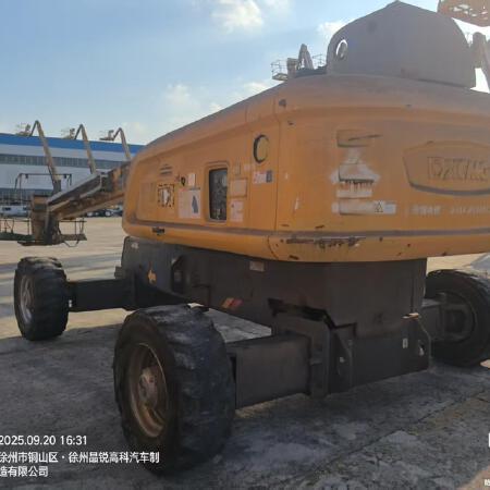 徐工GTBZ32S直臂式高空作业车