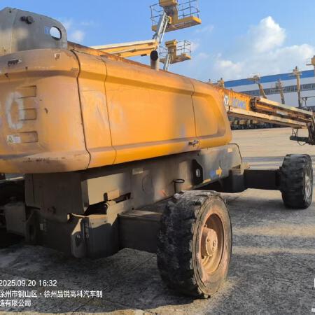 徐工GTBZ32S直臂式高空作业车