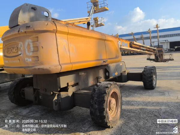 徐工GTBZ32S直臂式高空作業(yè)車