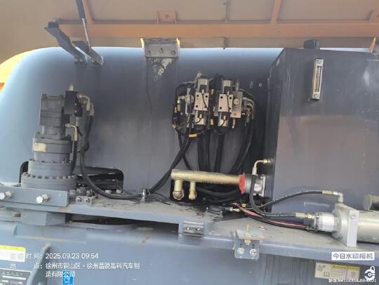 徐工GTBZ32S直臂式高空作業(yè)車