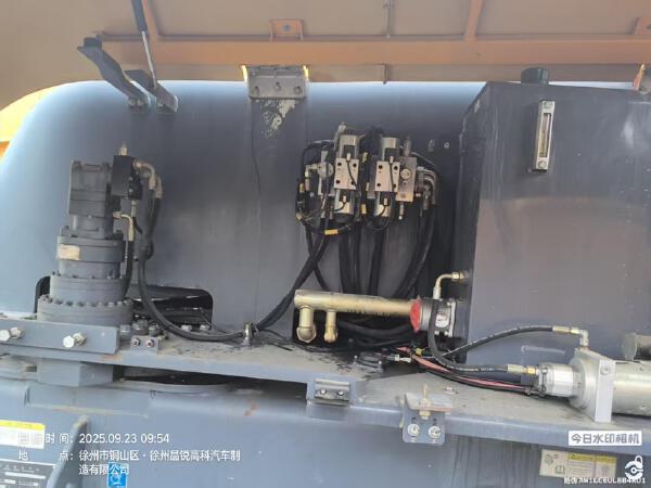 徐工GTBZ32S直臂式高空作業(yè)車