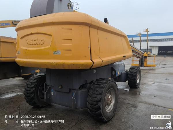 徐工GTBZ32S直臂式高空作業(yè)車