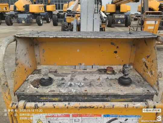 徐工GTBZ32S直臂式高空作業車