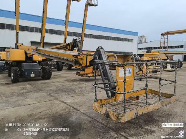 徐工GTBZ32S直臂式高空作業車