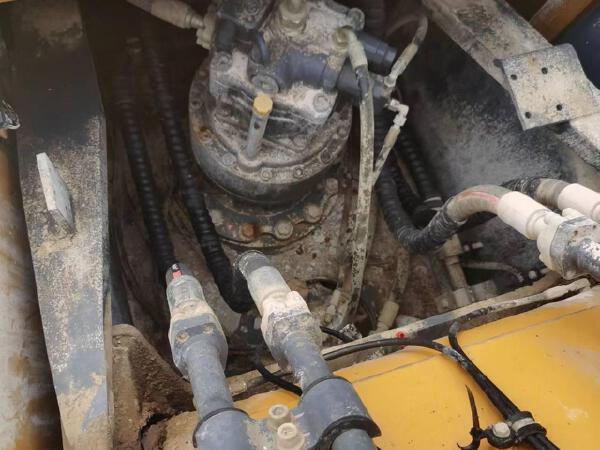 徐工XE245DK履帶式挖掘機