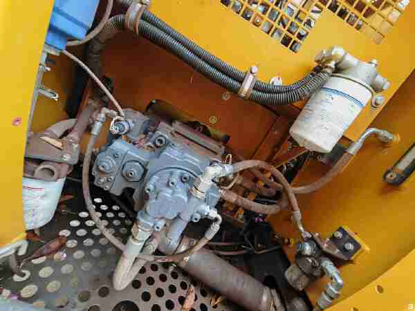 徐工XE135G履帶式挖掘機