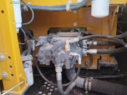 徐工XE135G履帶式挖掘機