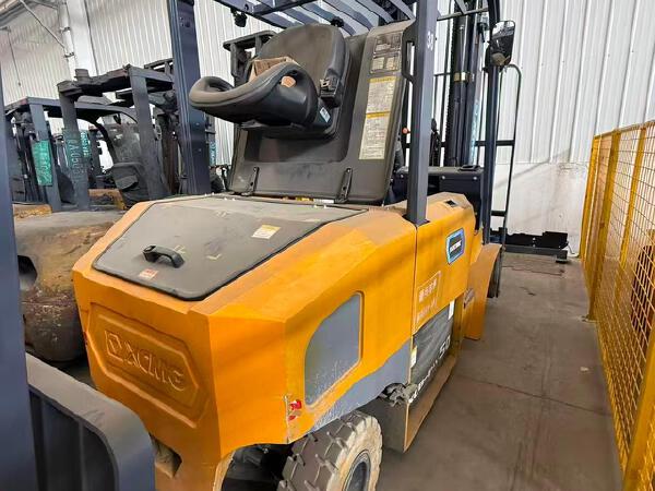 徐工XVB50-QLJ8-G電動平衡重叉車