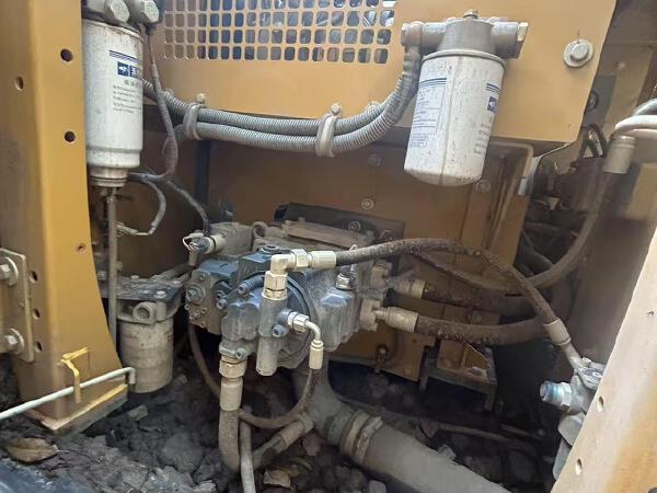 徐工XE135G履带式挖掘机