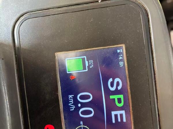 徐工XVB50-QLJ8-G電動平衡重叉車