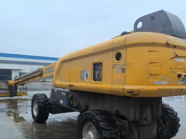 徐工GTBZ30S直臂式高空作業平臺