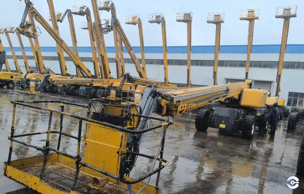 徐工GTBZ30S直臂式高空作業平臺