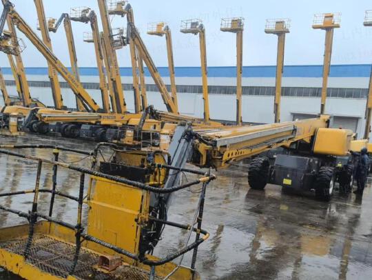 徐工GTBZ30S直臂式高空作業平臺