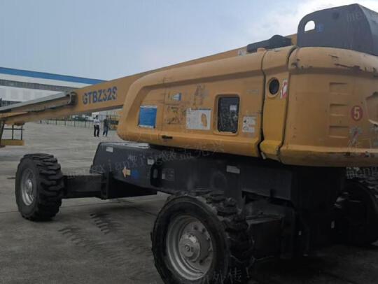 徐工GTBZ32S直臂式高空作業車