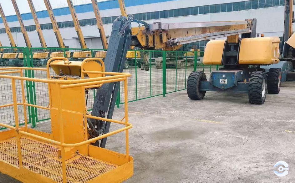 徐工GTBZ42S直臂式高空作業車