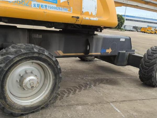 徐工GTBZ32S直臂式高空作業車