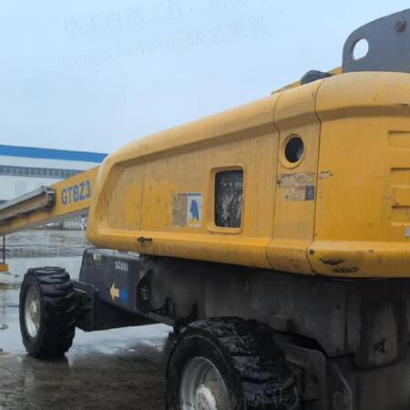 徐工GTBZ32S直臂式高空作业车