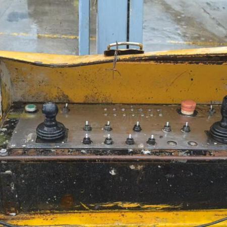 徐工GTBZ32S直臂式高空作业车