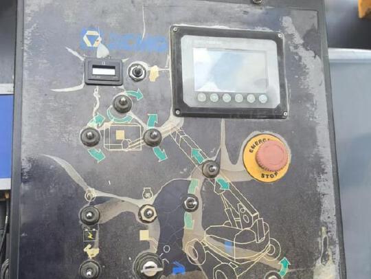 徐工GTBZ32S直臂式高空作業車