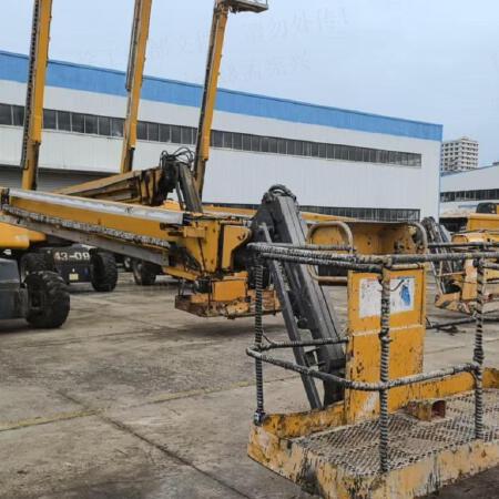 徐工GTBZ32S直臂式高空作业车