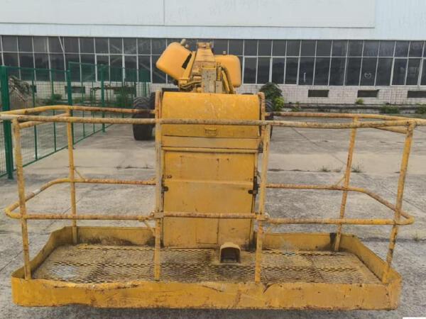 徐工GTBZ32S直臂式高空作業(yè)車