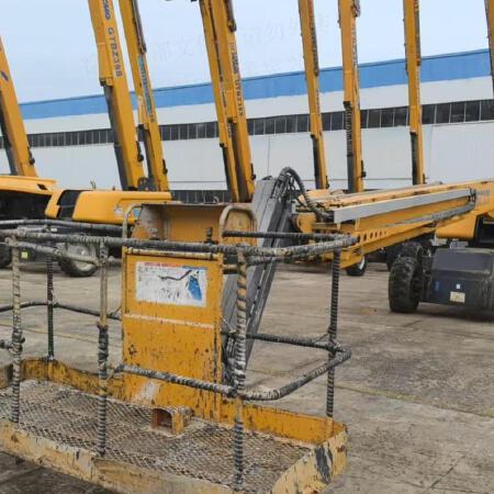 徐工GTBZ32S直臂式高空作业车